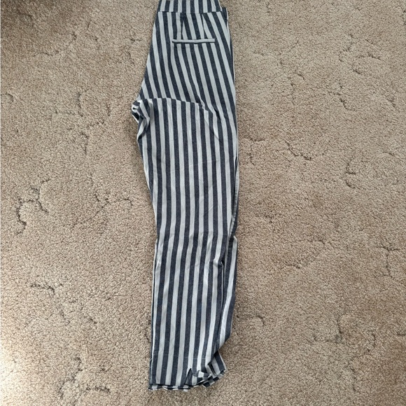 Brandy Melville Tilden pant - Picture 3 of 4